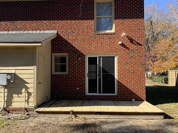 3rd image of 110 N Elm St #B