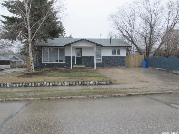 508 1st AVENUE W, Nipawin, SK S0E 1E0