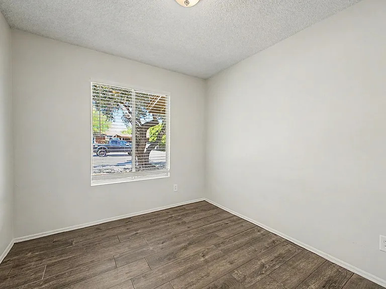 7409 S 46th St — Photo 18