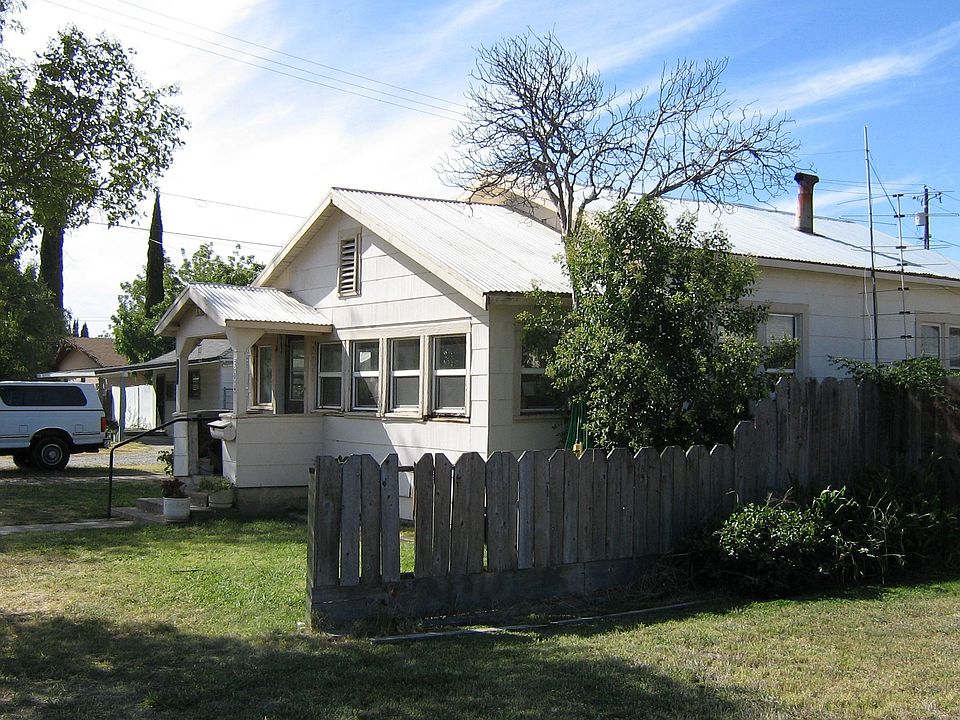 2nd image of 304 6th St