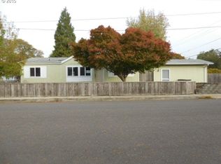 242 E 9th Ave, Junction City, OR