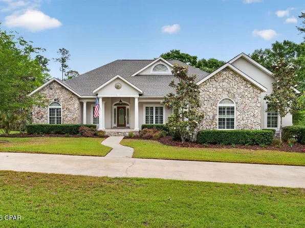 1138 Pine Bluff Dr, Chipley, FL 32428