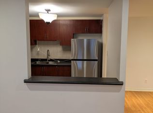 6720 Glen Erin Dr N #201, Mississauga, ON L5N 3K8