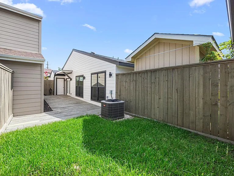 10257 Bridgeland Ln — Photo 20