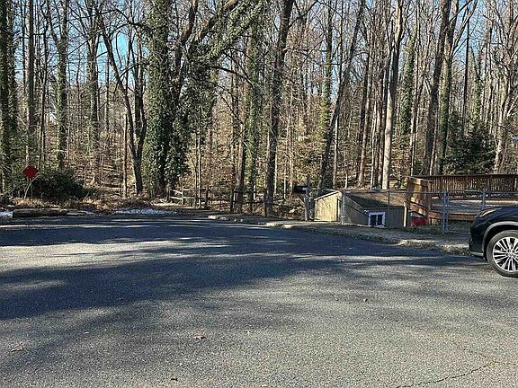 2nd image of 115 Azalea Dr