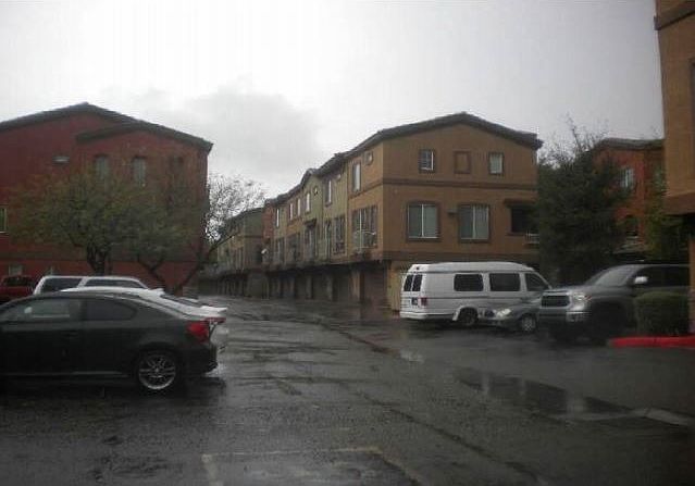 Exterior Neighborhood (street photo)