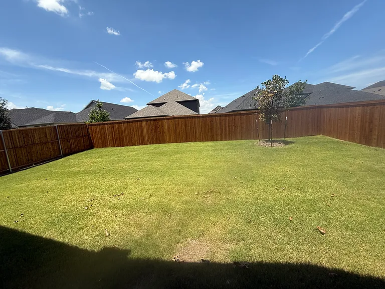 1000 Edgehurst Dr #1000 — Photo 8