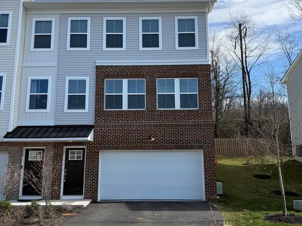 121 Four Leaf Dr, Downingtown, PA 19335