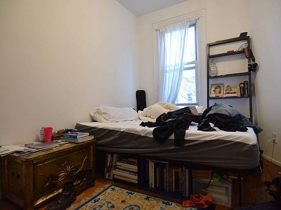 5th image of 178 Kingsland Ave APT 3L