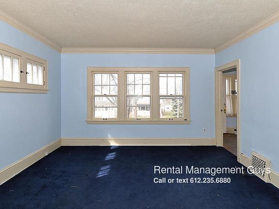 5th image of 2827 Taylor St NE