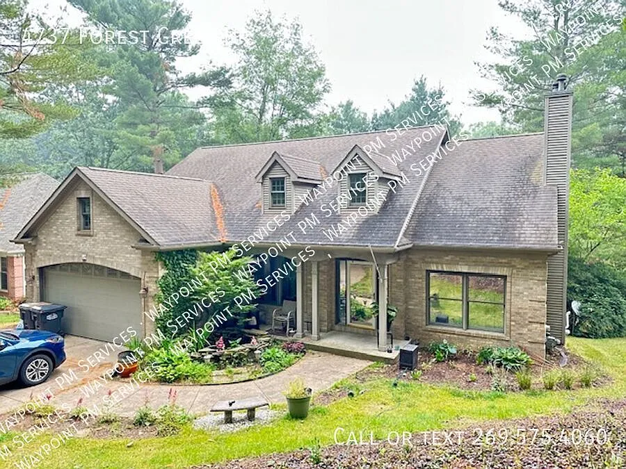 4737 Forest Creek Dr photo 1