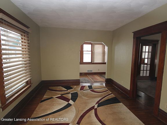 2nd image of 252 Elvin Ct