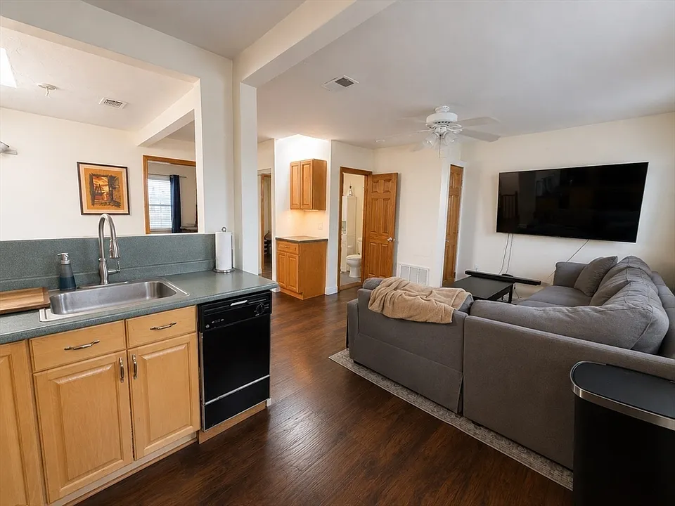 3 K Street Pl #3