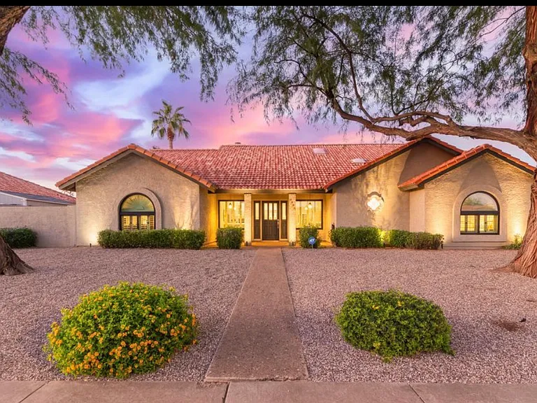 6030 E Winchcomb Dr — Photo 1