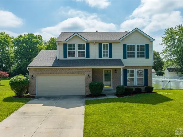 325 Sagebrush Dr, Clayton, OH 45315