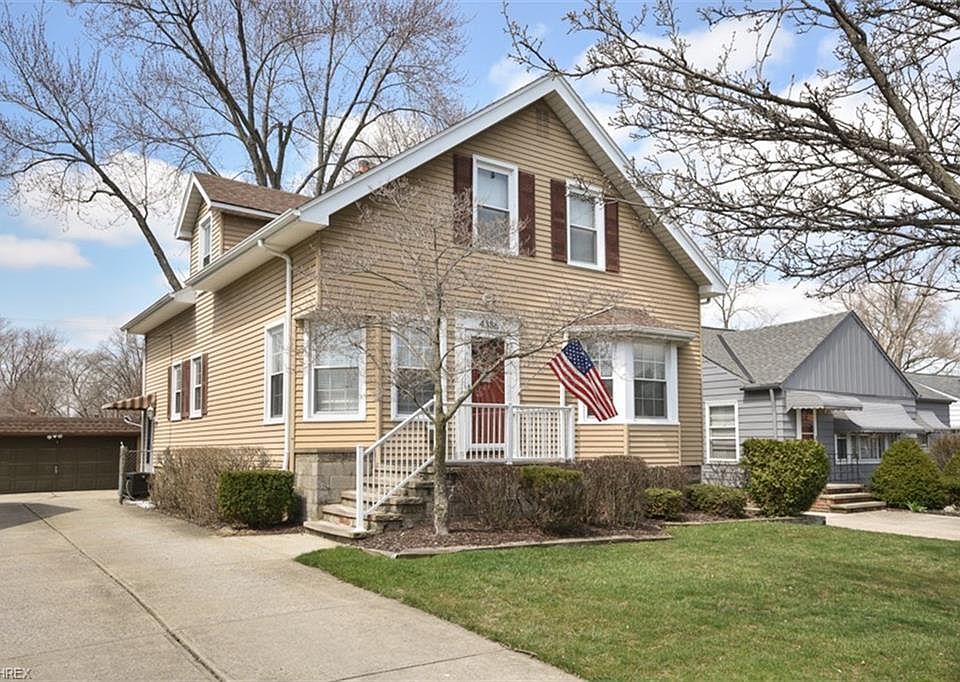 1st image of 4386 W 226th St