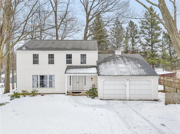 27 Clarkes Xing, Fairport, NY 14450