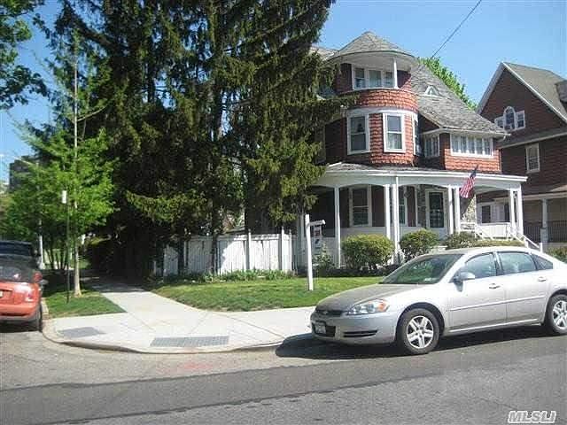 1st image of 11703 85th Ave