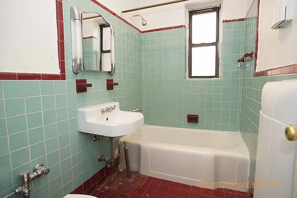 Rented by Norman Raindel, LREB | media 15