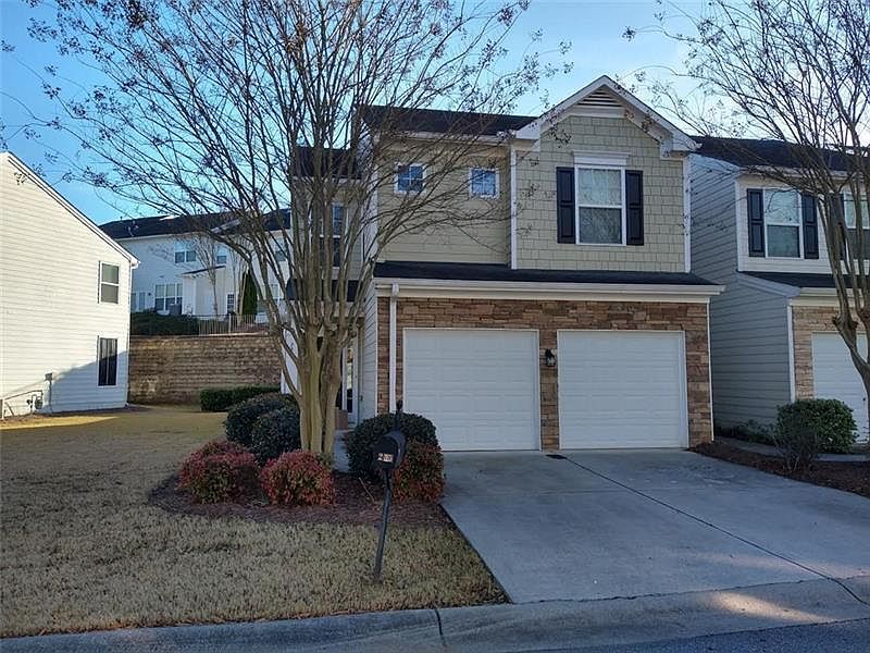 2nd image of 235 Cavendar Way #18