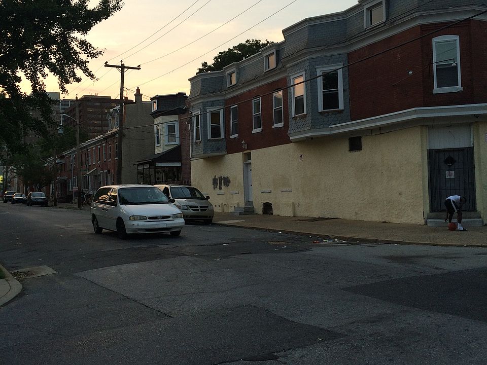 1st image of 901 N Lombard St