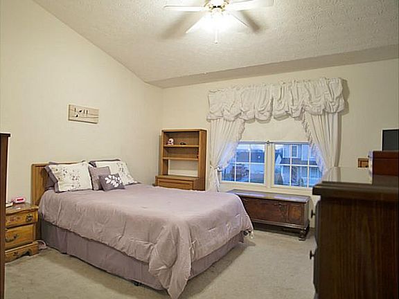 5th image of 4032 Grayson Dr