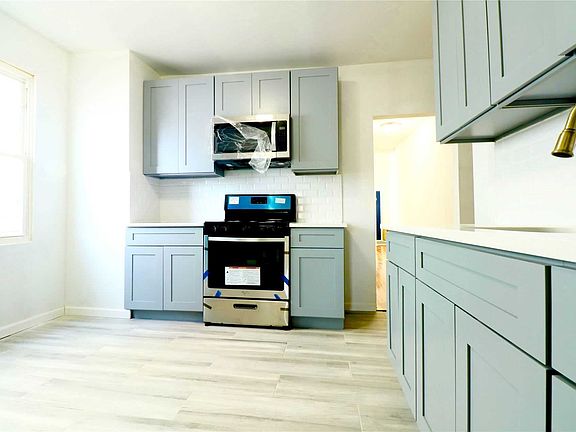 2nd image of 10825 174th St