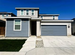 2806 N Applegate Ave, Fresno, CA 93737