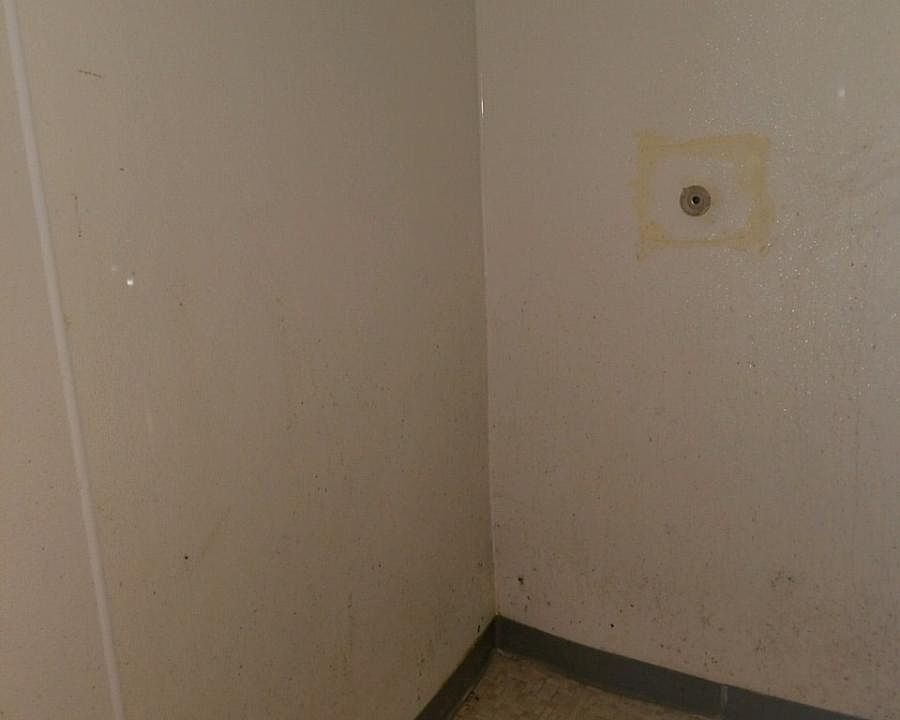 2nd image of 14610 Jefferson St