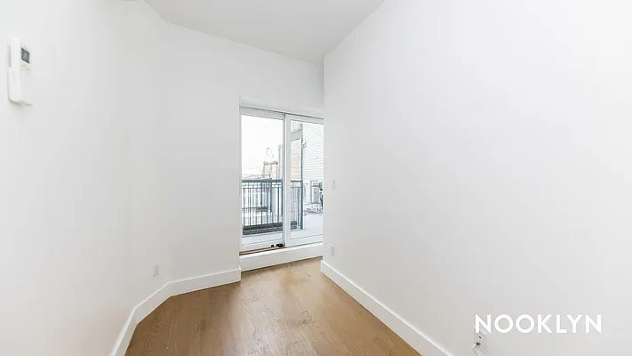 Rented by Nooklyn NYC LLC | media 39