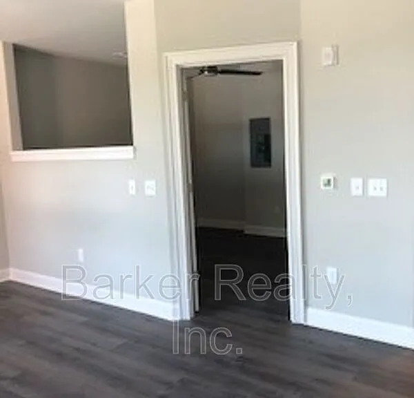 414 S White St #309 — Photo 5