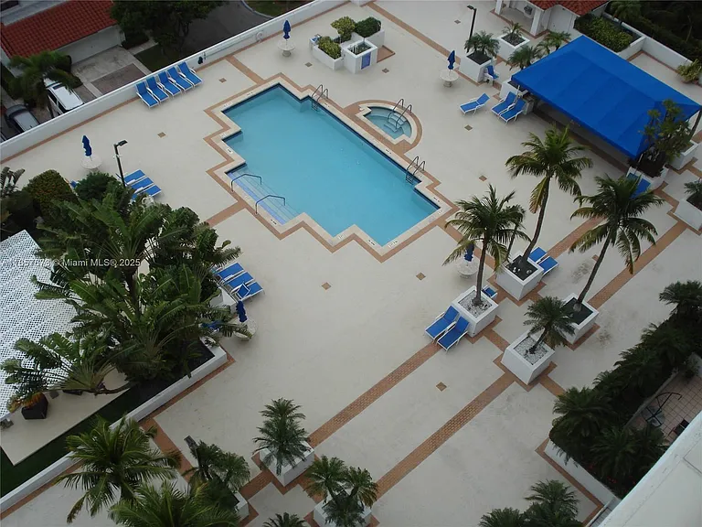 3600 Yacht Club Dr #1503 — Photo 32