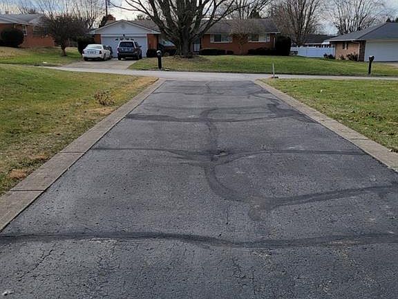 5th image of 1000 Oak Dale Dr