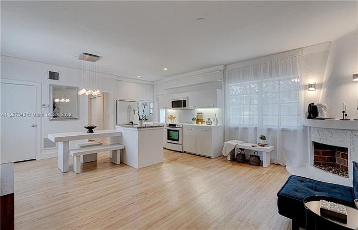 1st image of 750 Espanola Way APT 7