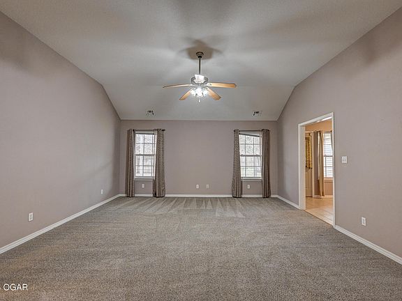 3rd image of 105 N Diane Ct