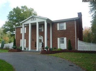 2909 S Duck Creek Rd, North Jackson, OH 44451