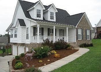 5th image of 323 Stanford Dr