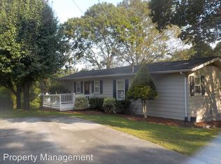 5000 Lake Circle Dr NE, Cleveland, TN 37312