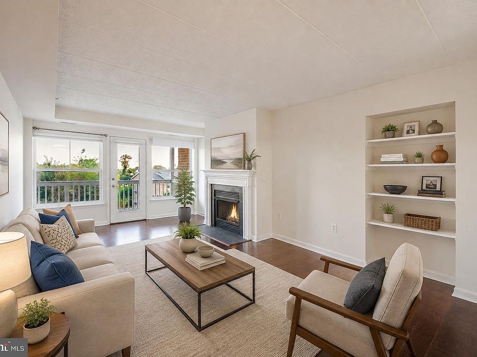 1st image of 2605 Douglass Rd SE #302