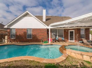 6501 Redstone Ct, Arlington, TX 76001