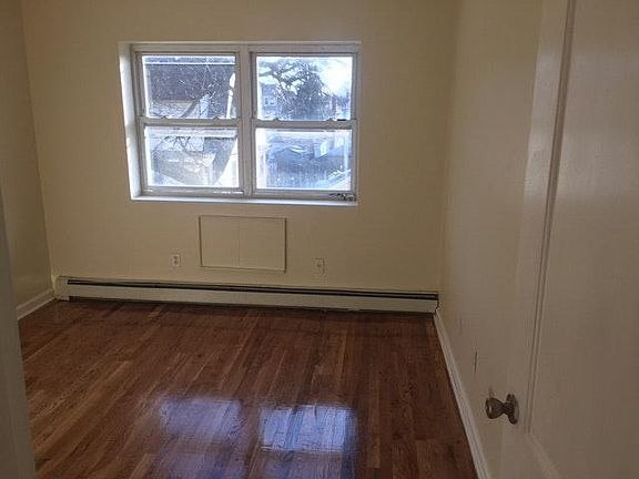 3rd image of 1078 Gipson St #2