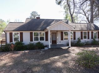 68 Hayes St, Toccoa, GA 30577