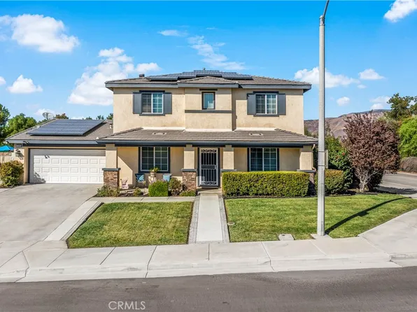 1305 Willowstone Ct, San Jacinto, CA 92582