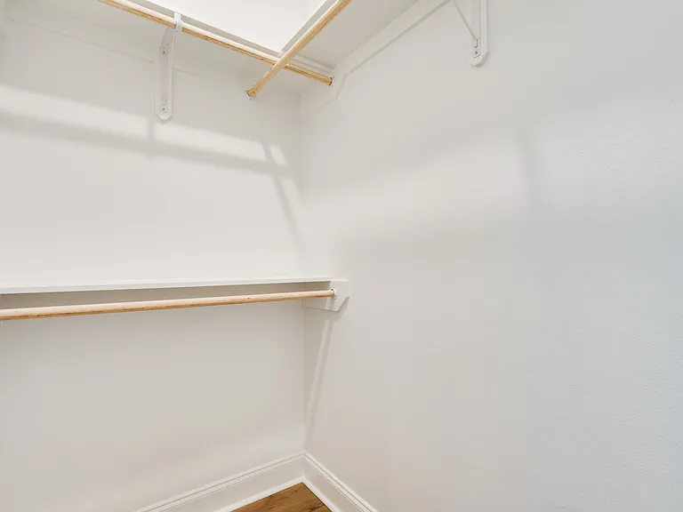 141 Ridley Ln — Photo 14