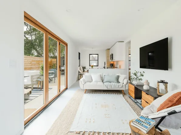 1221 Roosevelt St, Monterey, CA 93940