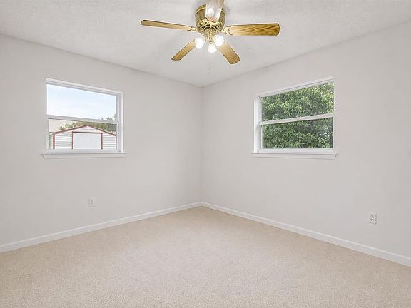 4th image of 4404 Fetrow Dr