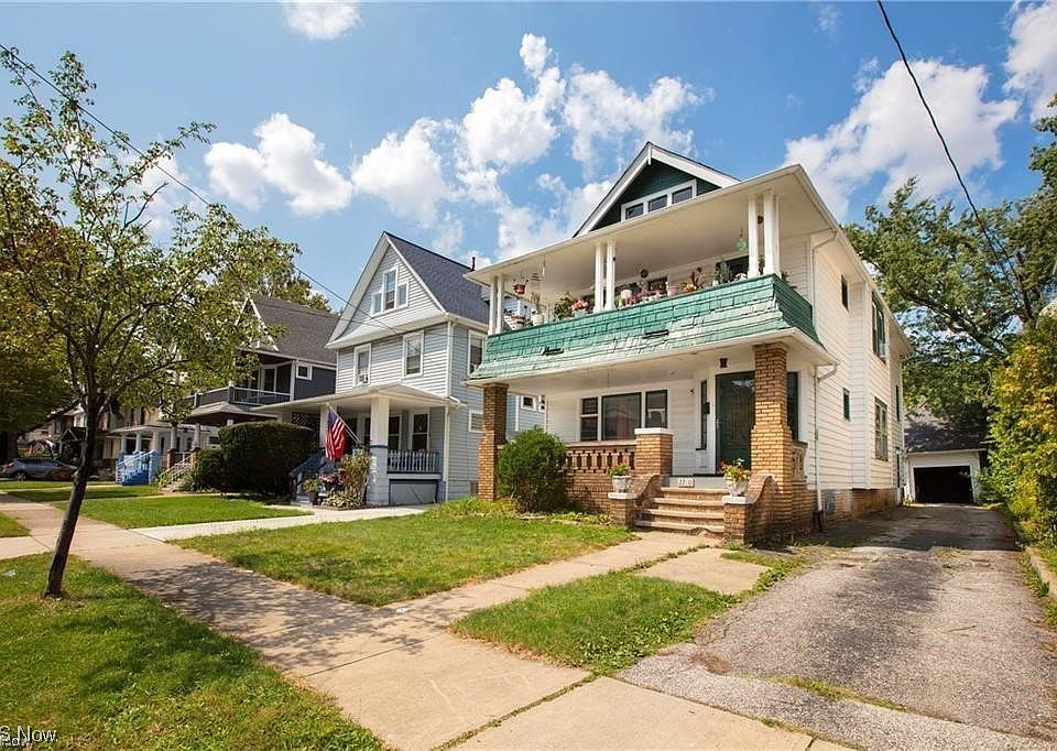 1st image of 2210 W 101st St