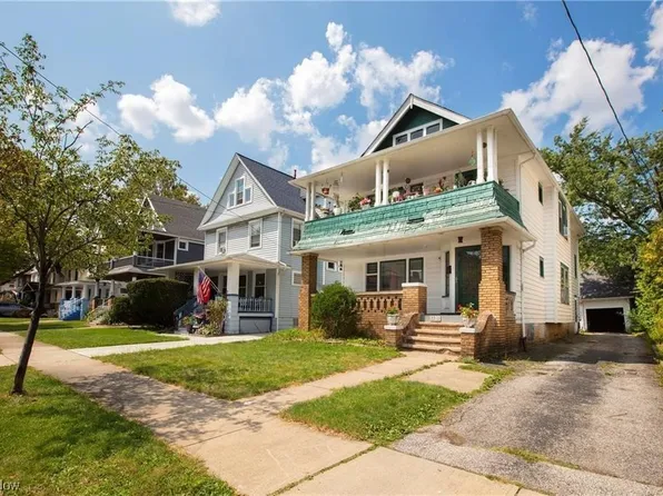 2210 W 101st St, Cleveland, OH 44102