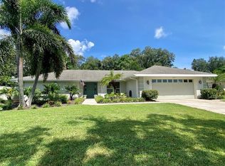 6952 Country Lakes Cir, Sarasota, FL 34243