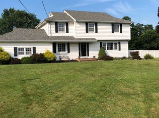 20 Strawberry Ln, Hillsborough, NJ 08844